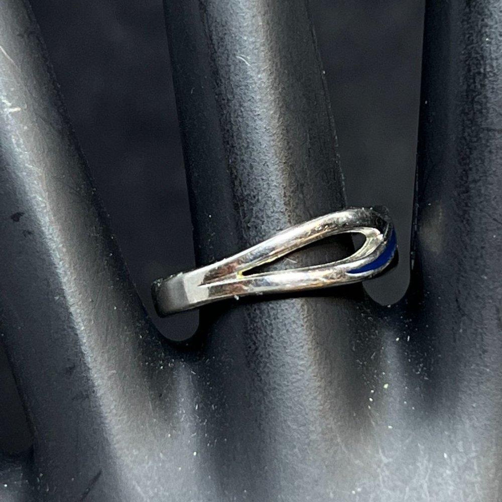 Avon Silver Tone With Blue Enamel Infinity Ring (R305) - Picture 2 of 6
